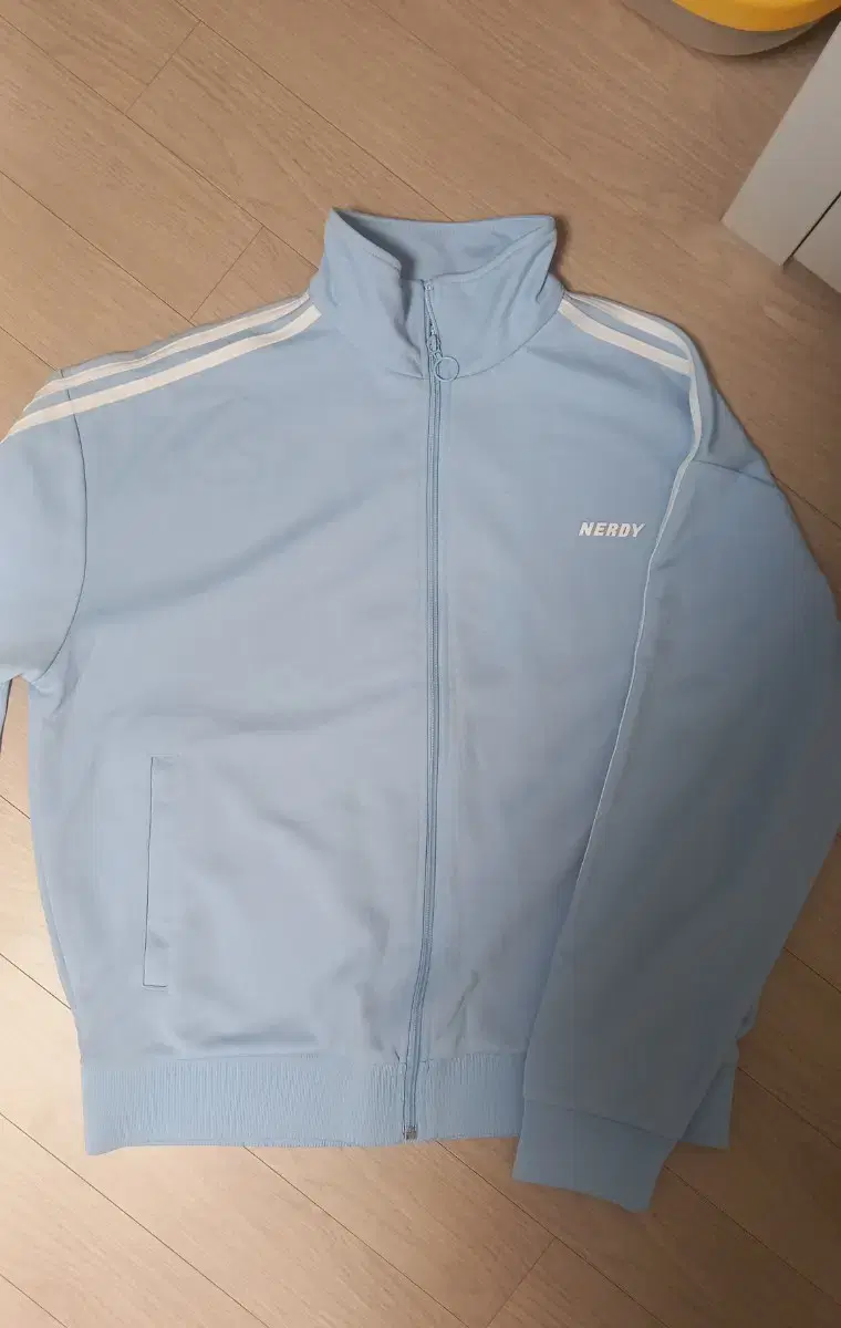 NERDY | 널디 Nerdy Women's Cargo Crop Track Set on Bunjang